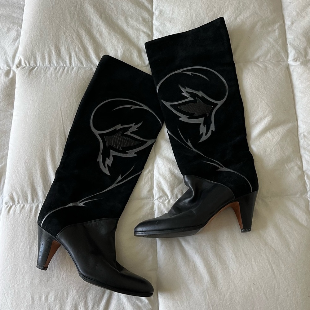 VTG Bally Black Suede Leather Boots w/ Appliqué
